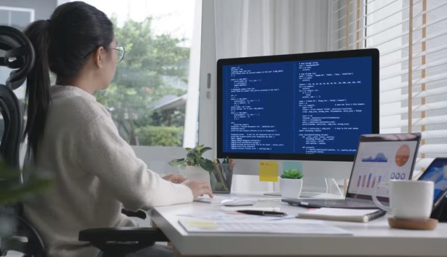 青秀区企业数字化解决方案:机器学习赋能商业模式升级的核心路径